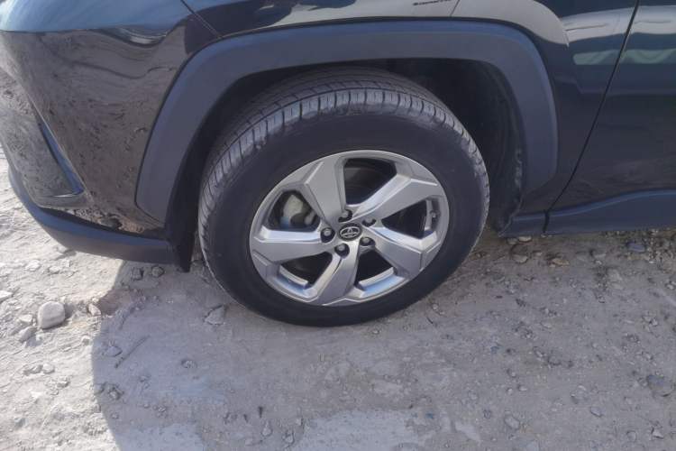 Used Toyota RAV4 2021 2.0L CVT Two-Wheel Drive Fashion Edition
