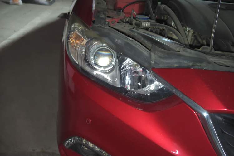 Used Mazda Atenza 2014 2.0L Blue Sky Luxury Edition
