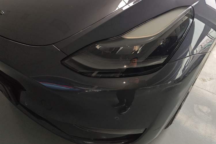 Used Tesla Model Y 2021 Long-Range All-Wheel-Drive Version