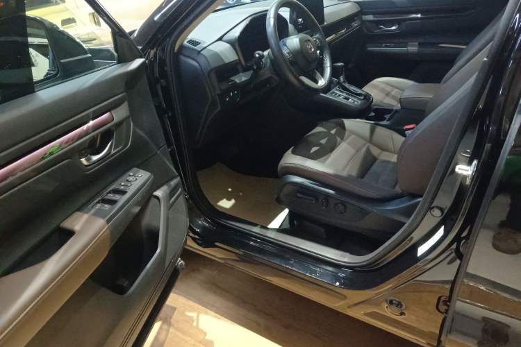 Used Honda CR-V 2023 240TURBO Two-Wheel-Drive Luxury Version 5 Seats