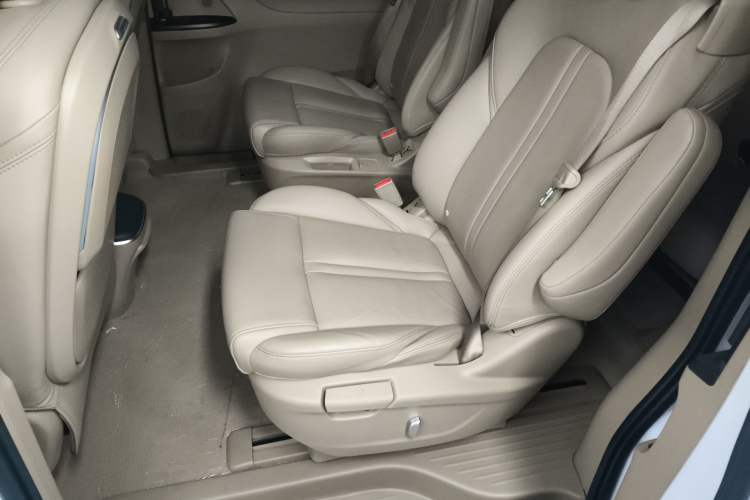 Used Buick GL8 2021 ES Land Cruiser 653T Luxury Edition