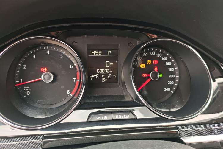 Used Volkswagen C-TREK 2017 1.6L Automatic Luxury Model