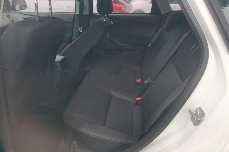 Used Ford Focus 2017 Hatchback 1.6L Manual Comfort Plus SmartDrive Edition
