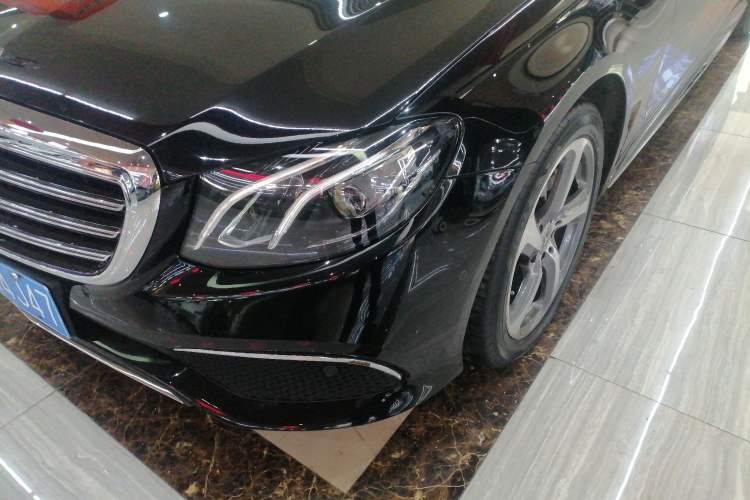 Used Mercedes-Benz E-Class 2018 Facelift E 200 L Sport 4MATIC
