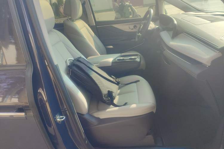 Used Buick GL8 2025 Lu Zun Deluxe Edition