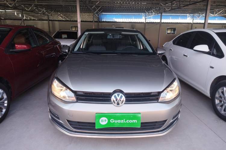 Used Volkswagen Golf 2015 1.2TSI Automatic Comfort Model
