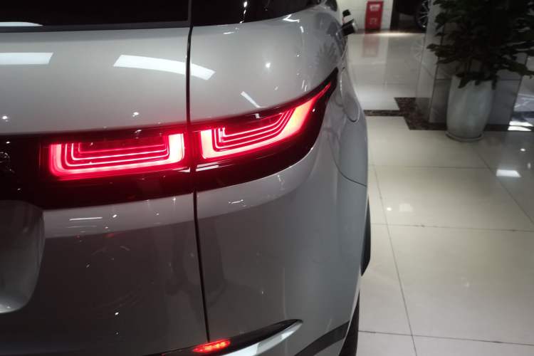 Used Land Rover Range Rover Evoque 2022 Facelifted Aurora L 249 PS R-Dynamic Luxury Edition
