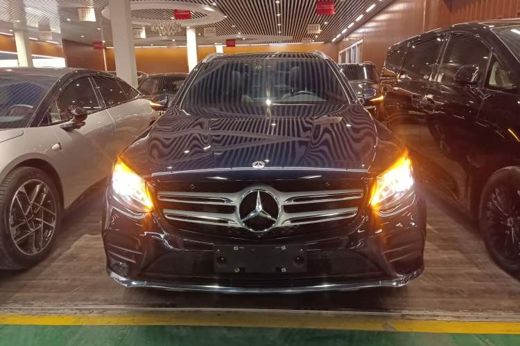 Used Mercedes-Benz GLC 2019 Facelift GLC 260 L 4MATIC Luxury Model