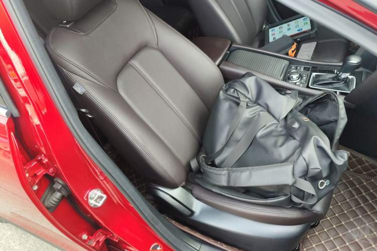 Used Mazda CX-4 2020 2.0L Automatic Two-Wheel Drive Blue Sky Luxury Edition