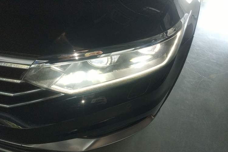 Used Volkswagen Variant 2018 380TSI Four-Wheel Drive Longitudinal Version
