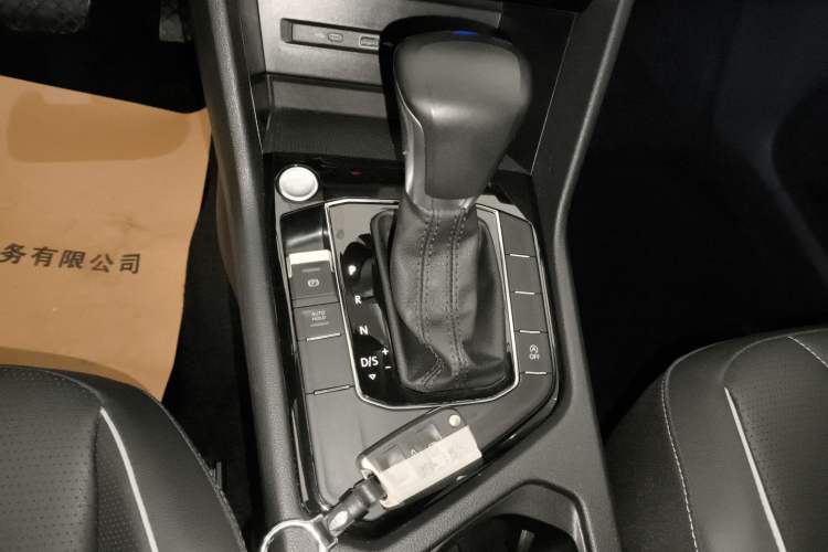 Used Volkswagen Tiguan L 2024 300TSI Automatic Two-Wheel Drive Smart Edition
