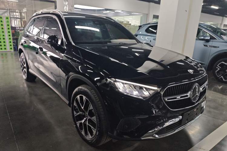 Used Mercedes-Benz GLC 2024 GLC 260 L 4MATIC Dynamic Edition 5-seater