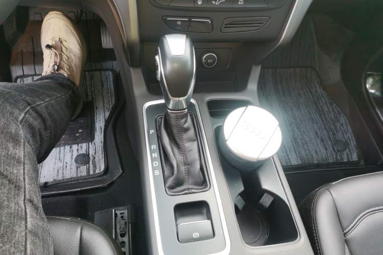 Used Ford Kuga 2019 EcoBoost 180 Two-Wheel-Drive Platinum Edition China VI Standard
