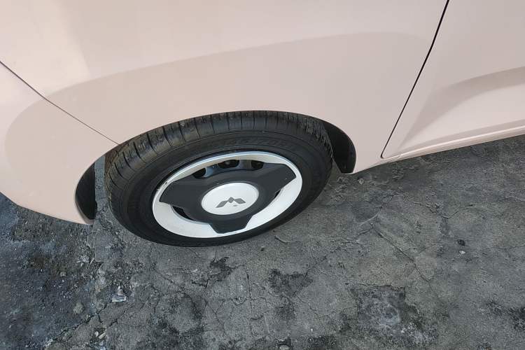 Used Wuling Hongguang MINIEV 2022 Macaron Premium Model – Lithium Ternary Battery