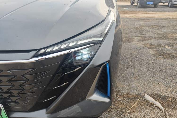 Used Oshan Z6 New Energy 2023 ZhiDian iDD 150KM Flagship Model
