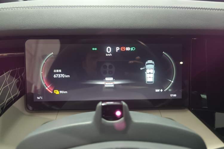 Used Zeekr 009 2022 WE Edition
