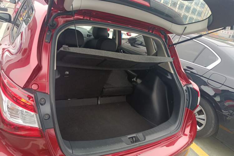 Used Nissan Tiida 2016 1.6L CVT Smart Drive Edition
