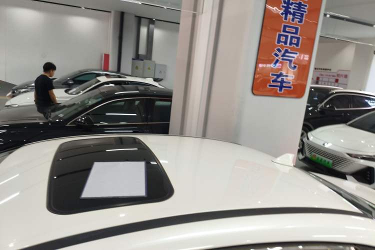 Used Ford Focus 2018 Sedan Classic 1.6L Automatic Trendy SmartDrive Edition
