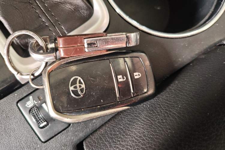 Used Toyota Highlander 2015 2.0T Four-Wheel Drive Luxury Edition 7-Seater