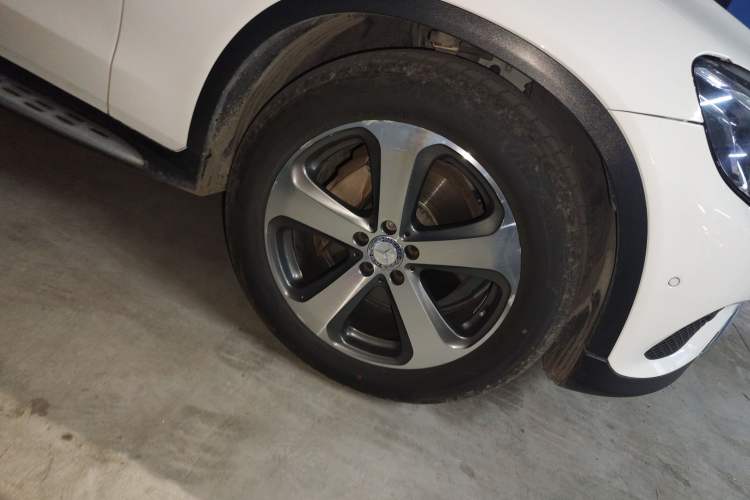 Used Mercedes-Benz GLC 2016 GLC 260 4MATIC Luxury Model
