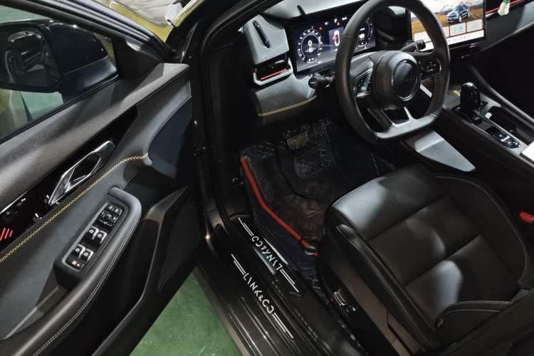 Used Lynk & Co 03 2023 2.0TD DCT JingPro
