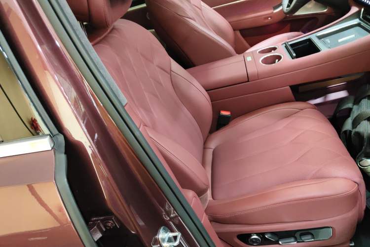 Used Hima AITO M8 2025 Extended-Range Ultra Version 53.4 kWh 5-Seater Edition