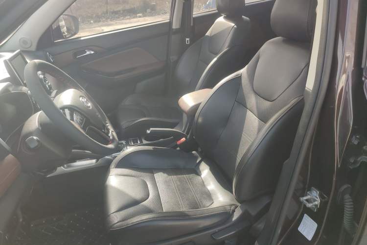 Used  Q35 2016 1.5L Automatic Smart Edition
