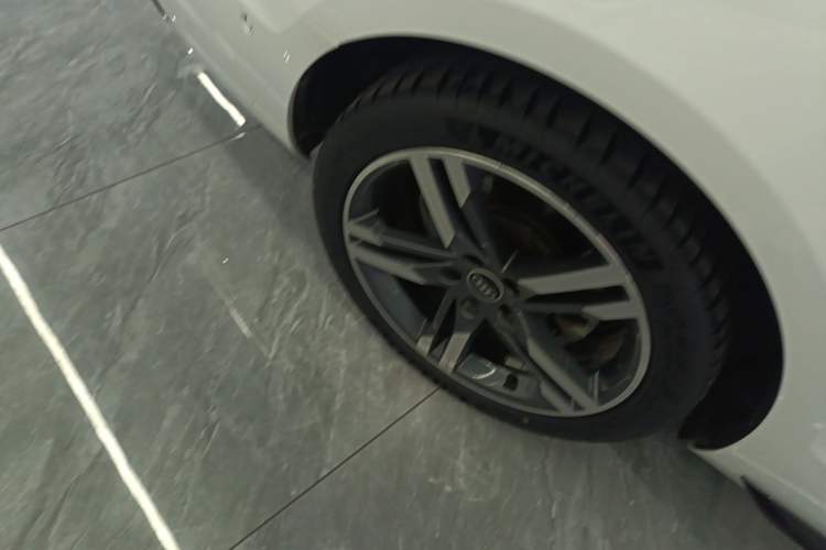 Used Audi A4L 2022 40 TFSI Luxury Dynamic Model
