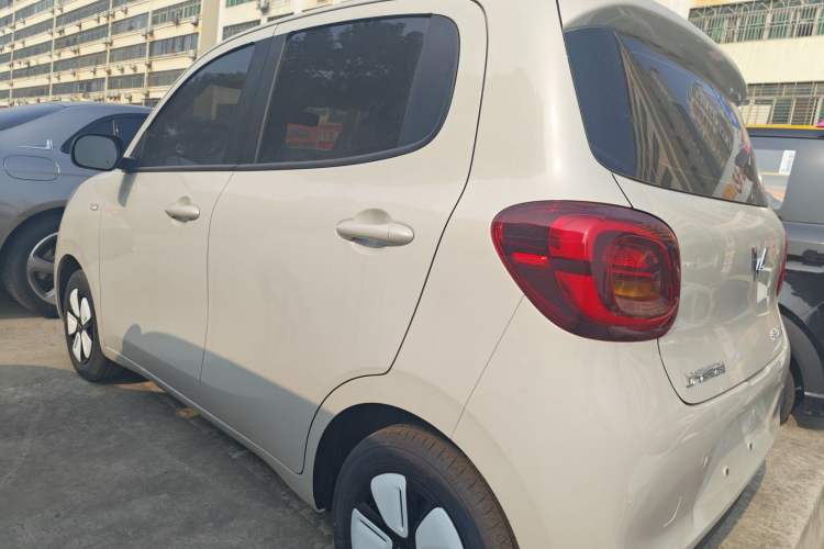 Used Wuling Hongguang MINIEV 2025 Four-Door Version Advanced Edition

