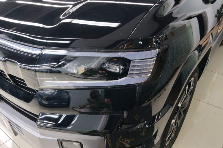 Used  Leopard 8 2025 Smart & Brave Flagship Edition 7 Seats
