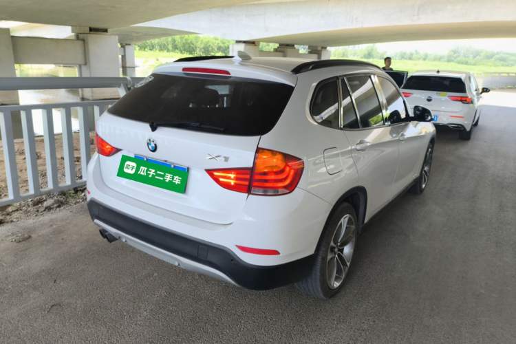 Used BMW X1 2015 sDrive18i Leading Edition
