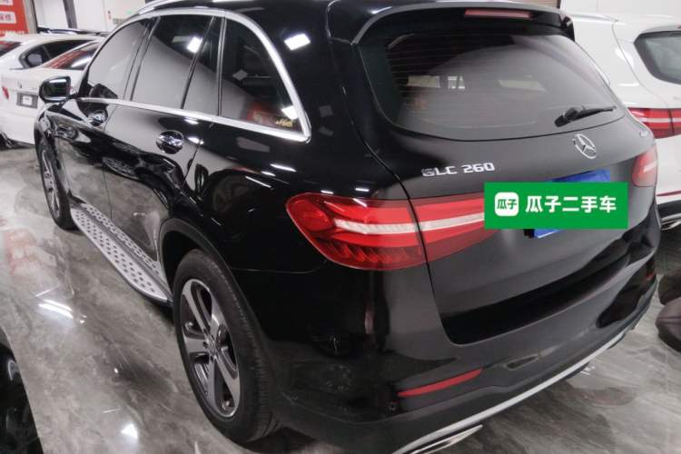 Used Mercedes-Benz GLC 2017 GLC 260 4MATIC Luxury Model

