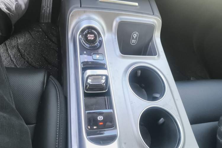 Used GAC Trumpchi Trumpchi E8 2024 Honor Series 2.0L Honor Edition