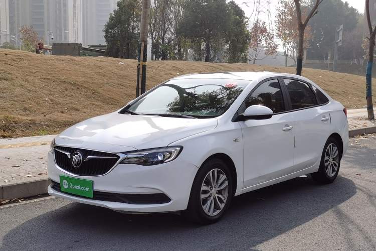 Used Buick GT 2018 18T Automatic Elite Model
