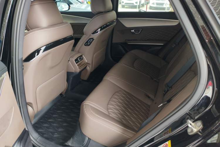 Used BYD Han 2022 DM-i 121KM Prestige Model
