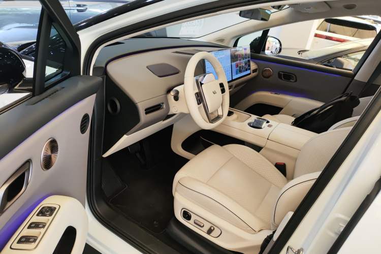 Used Li Auto Li Auto i8 2025 Standard Edition