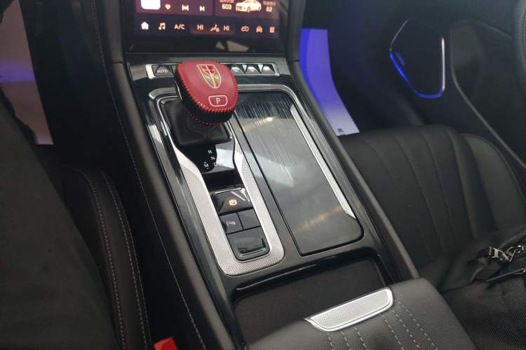 Used Hongqi H5 2024 1.5T DCT Smart Connect Flagship Edition
