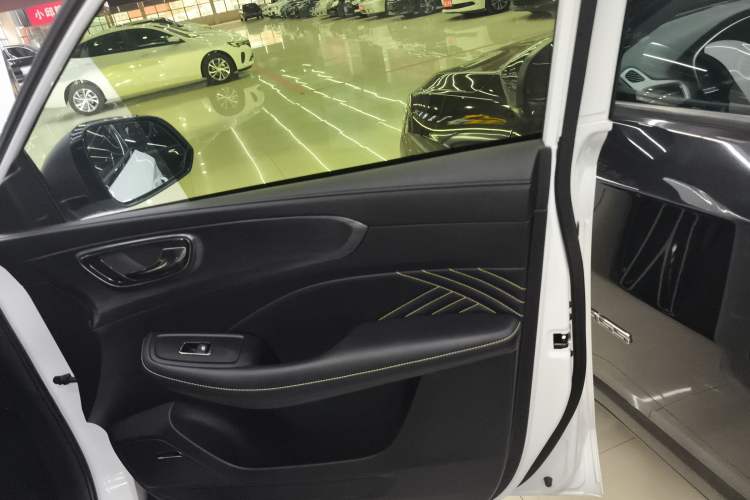 Used Roewe RX5 2021 PLUS 330TGI Automatic National Trend Intelligent Deluxe Edition
