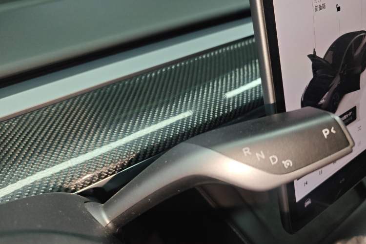 Used Tesla Model Y 2022 Rear-Wheel-Drive Version
