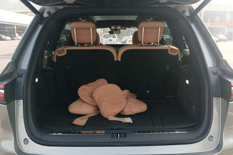 Used Li Auto ONE 2021 Extended-Range 6-Seater Version
