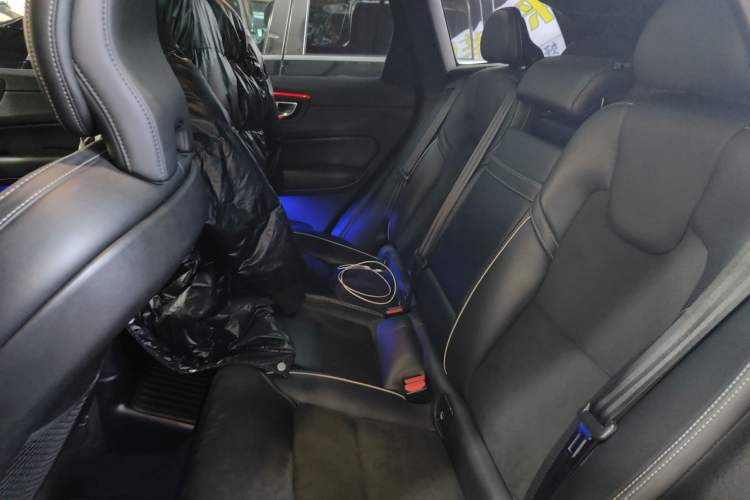 Used Volvo XC60 New Energy 2019 T8 E-Drive Hybrid Intelligent Luxury Sport Edition China V Standard