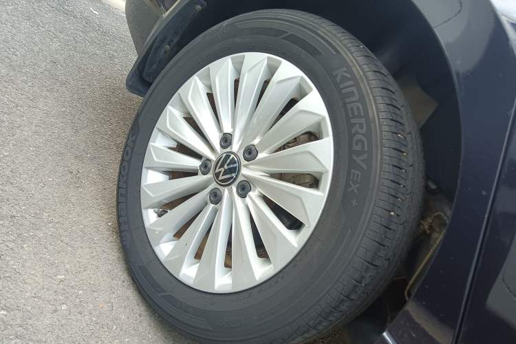 Used Volkswagen Lavida 2021 1.5L Automatic Comfort Edition
