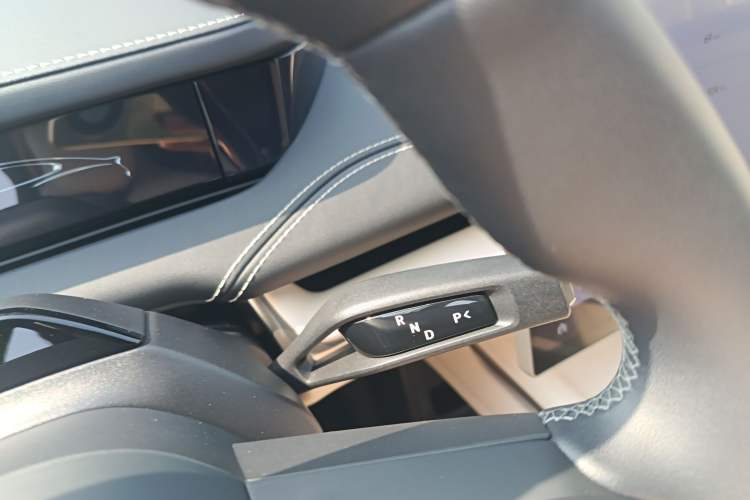 Used  SU7 2024 Rear-Drive Ultra-Long Range Advanced Pro-Level Intelligent Driving Version