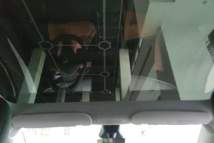 Used Tesla Model Y 2024 Long-Range All-Wheel-Drive Version
