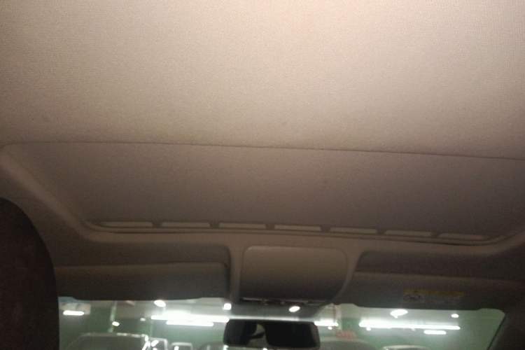 Used Volkswagen Polo 2016 1.6L Automatic Comfort Model
