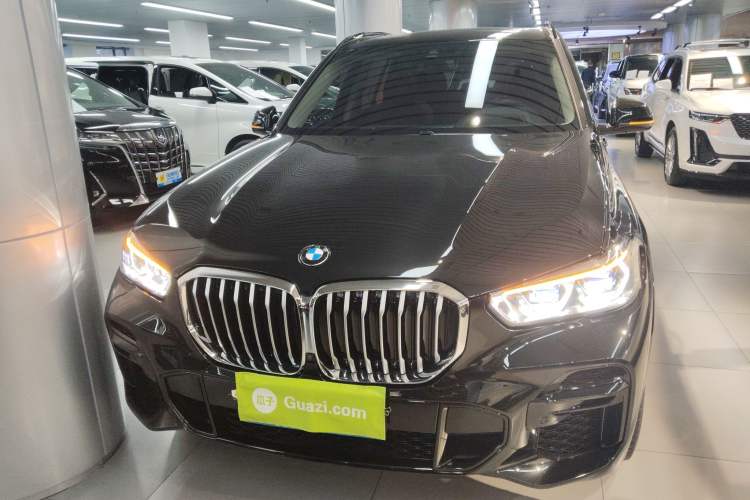 Used BMW X5 2022 Restyled xDrive 30Li Luxury Version M Sport Package