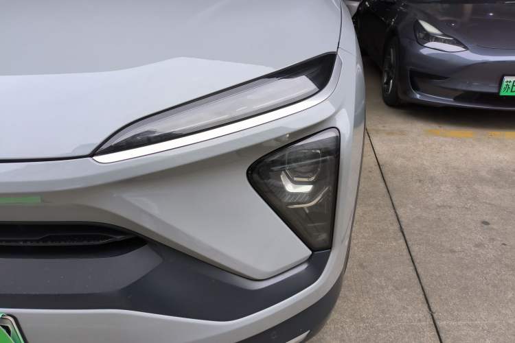 TDK.VehicleDetails.img