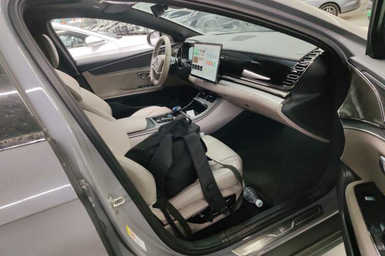 Used BYD Han 2025 EV Intelligent Driving Edition 701KM LiDAR Flagship Model