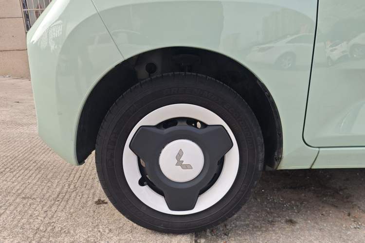 Used Wuling Hongguang MINIEV 2022 Macaron Premium Model – Lithium Iron Phosphate