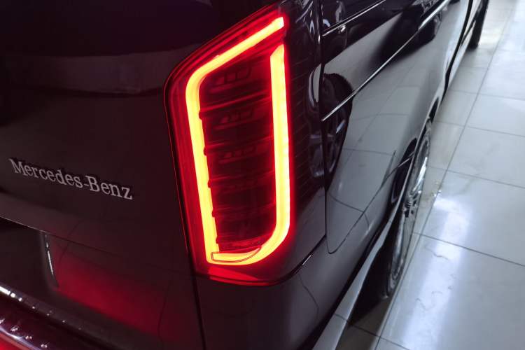 Used Mercedes-Benz Vito 2023 2.0T Business Version 7 Seats